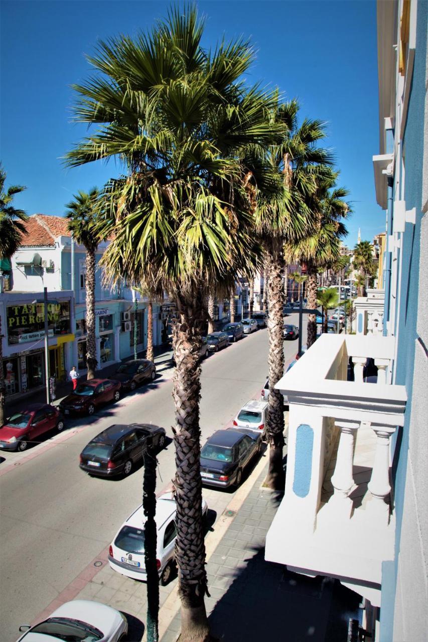 Hotel Veliera Durrës Exterior foto